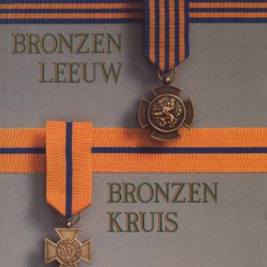 Bronzen Leeuw / Bronzen Kruis